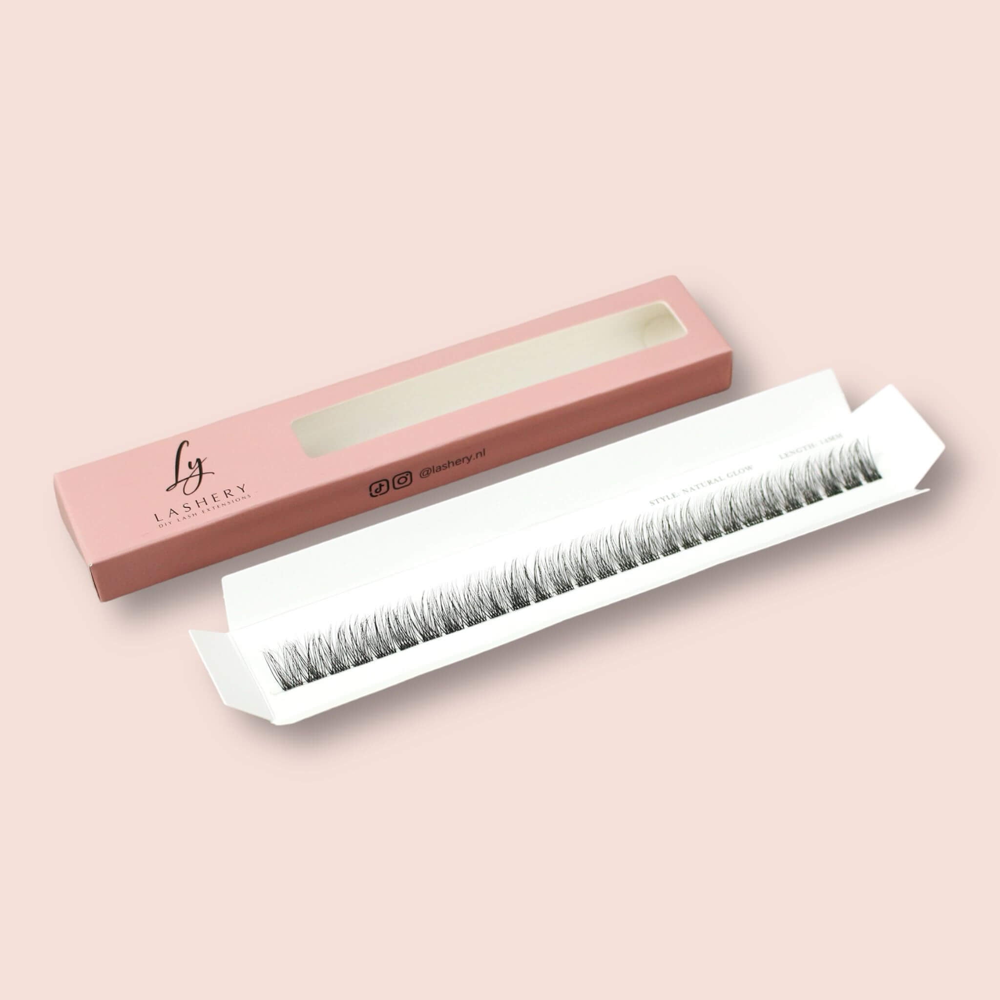 Naturel Glow | Custom Lashes